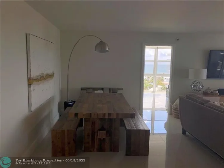 Vantage View #1001 image #11