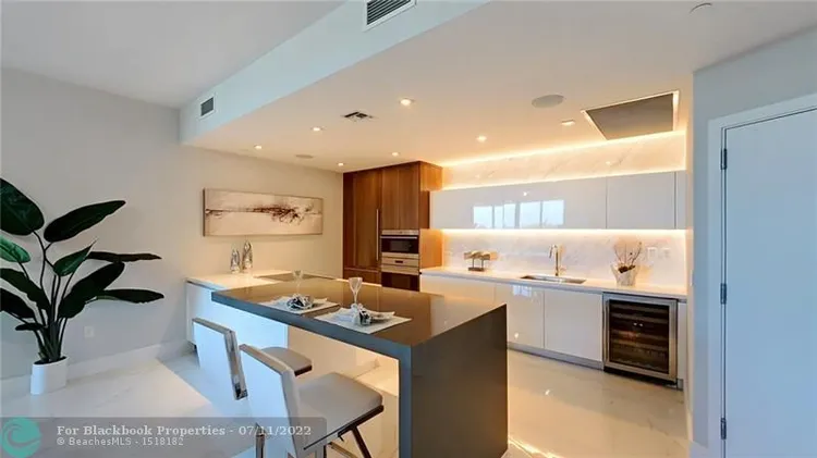 Paramount Fort Lauderdale #504 image #6