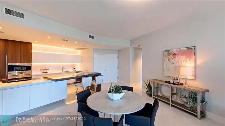 Paramount Fort Lauderdale #504 image #9