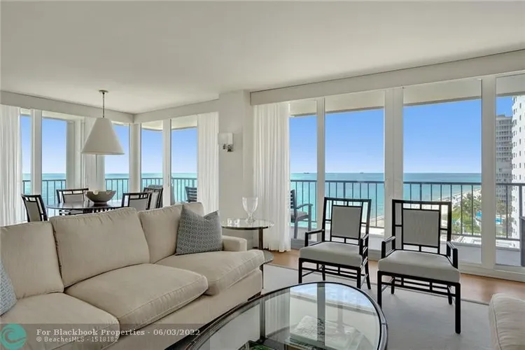 Plaza South #7P image #38