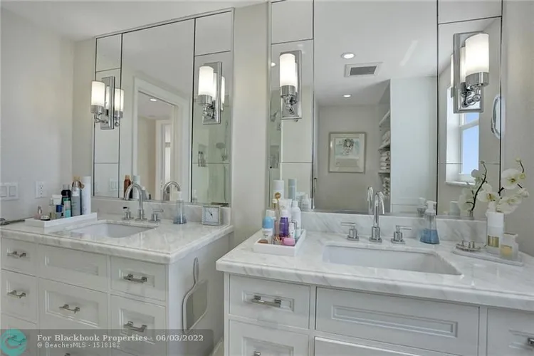 Plaza South #7P image #43