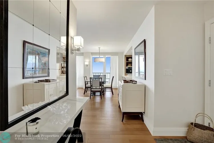 Plaza South #7P image #47