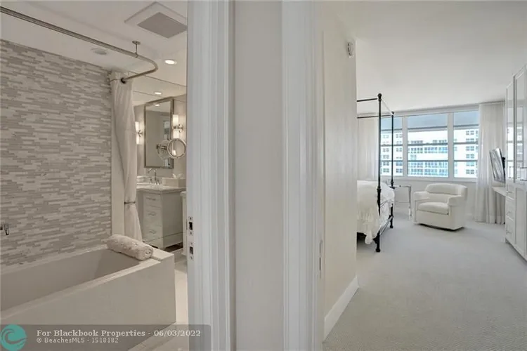 Plaza South #7P image #49