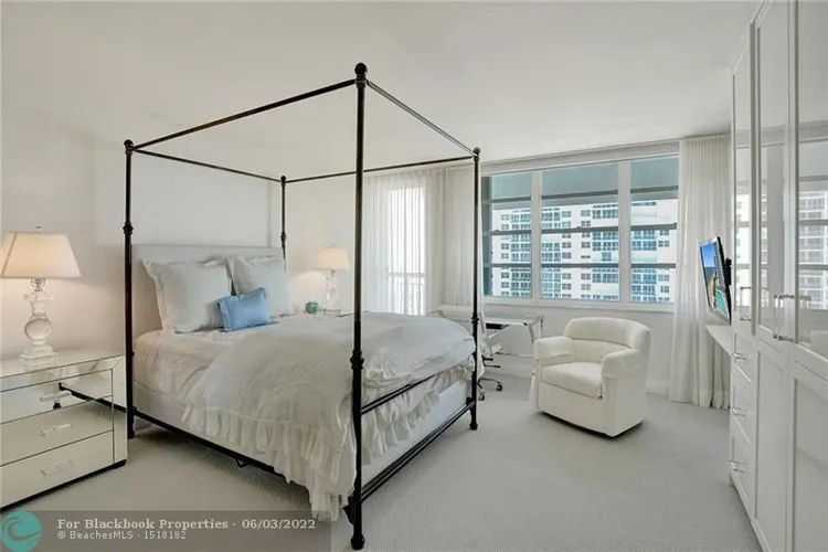 Plaza South #7P image #52