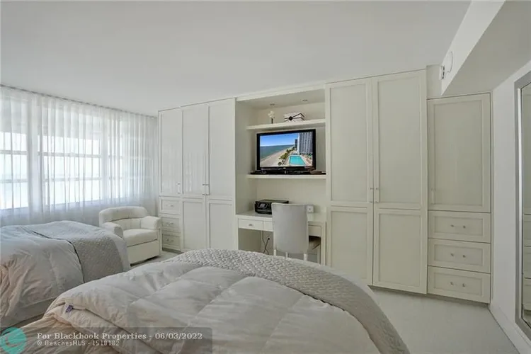 Plaza South #7P image #60