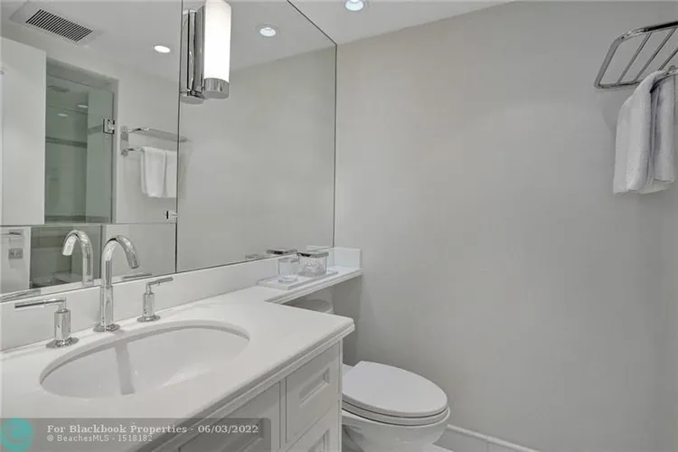 Plaza South #7P image #61