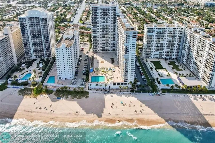 Plaza South #7P image #92