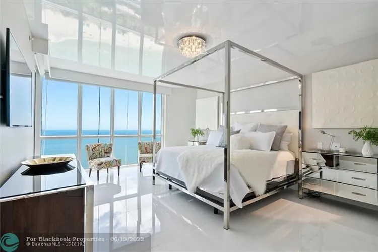 L'Hermitage South Tower #2601 image #17