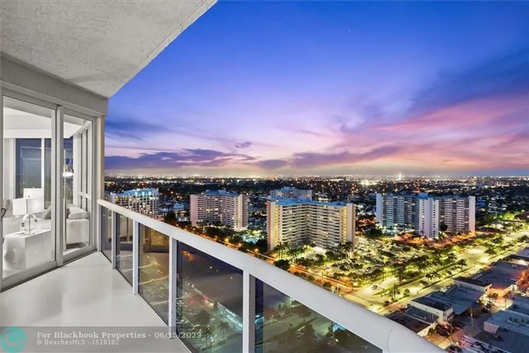 L'Hermitage South Tower #2601 image #26