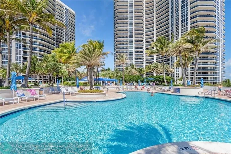 L'Hermitage South Tower #2601 image #43