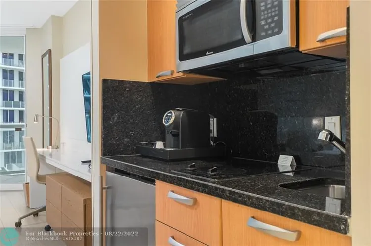 Hilton Q Club #1612 image #11