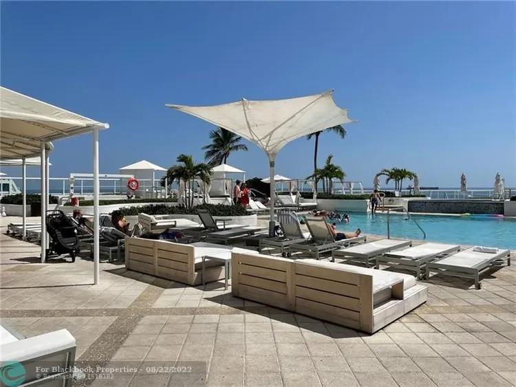 Hilton Q Club #1612 image #12