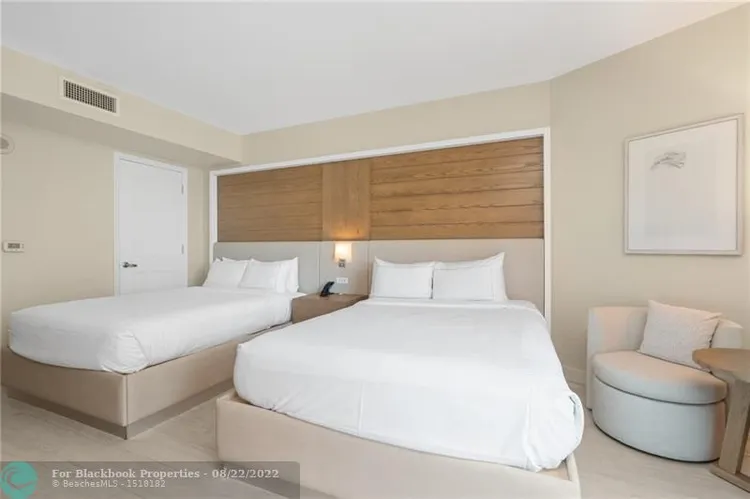 Hilton Q Club #1612 image #9