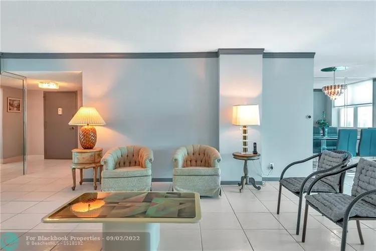 Prince George Condo #18A image #13