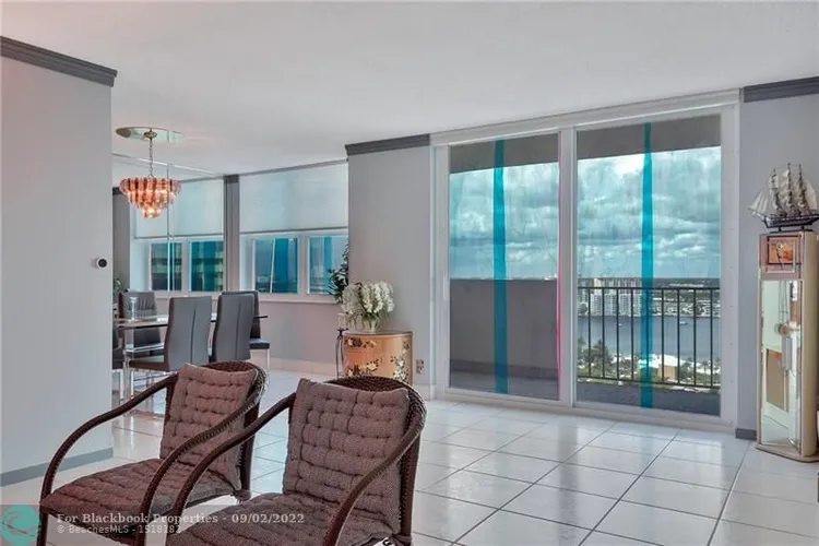 Prince George Condo #18A image #15