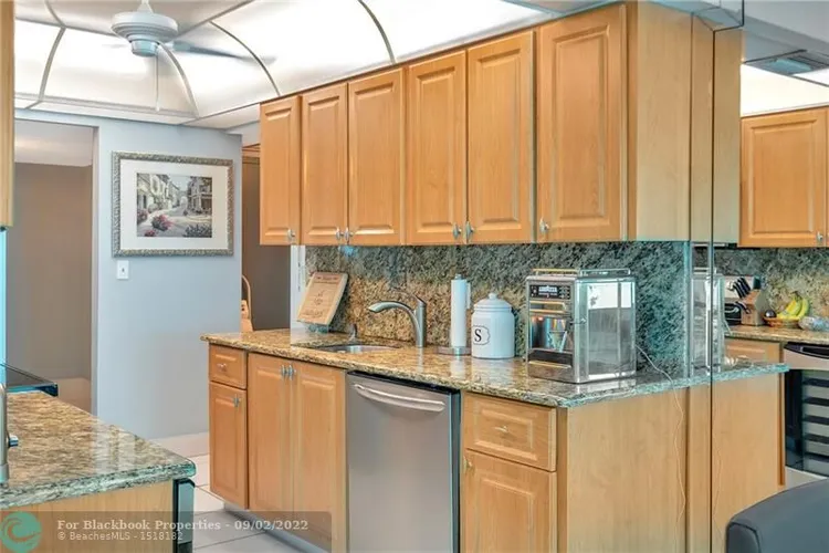 Prince George Condo #18A image #18