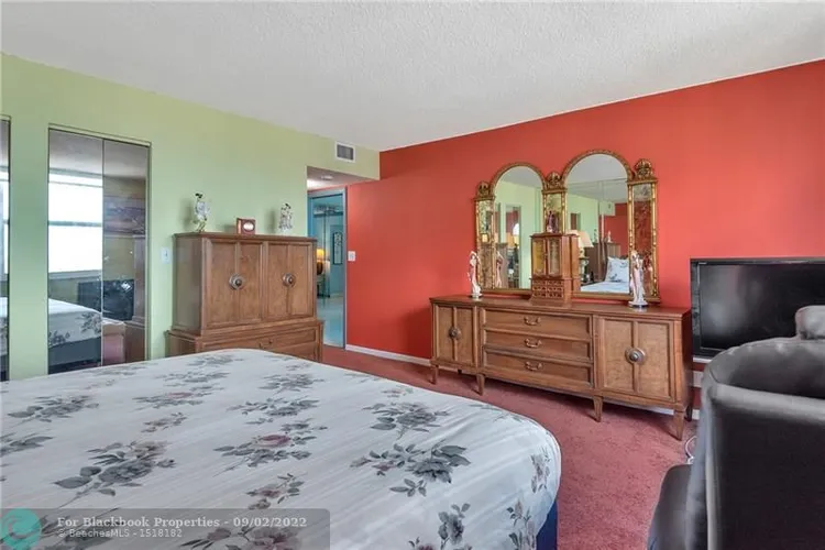 Prince George Condo #18A image #30