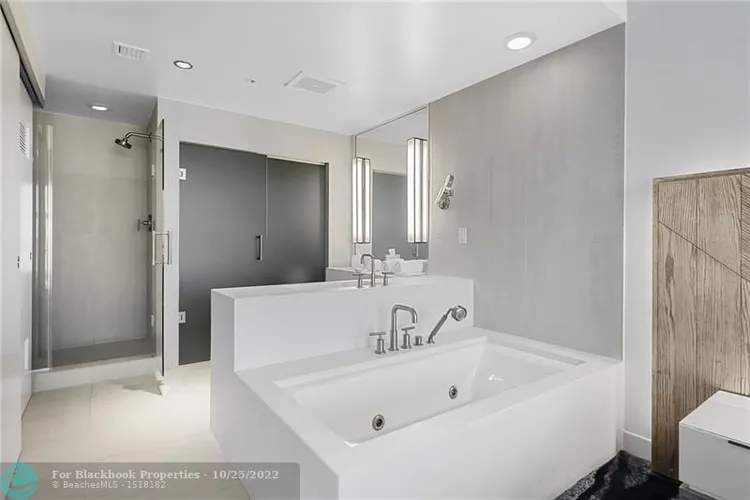 W Residences Ft Lauderdale #806 image #15