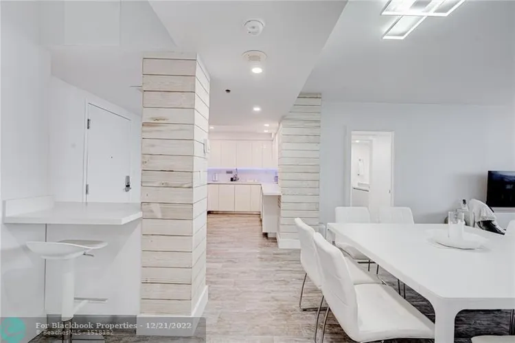 Roney Palace #926 image #15