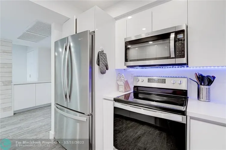 Roney Palace #926 image #16