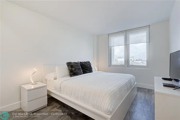 Roney Palace #926 image #18