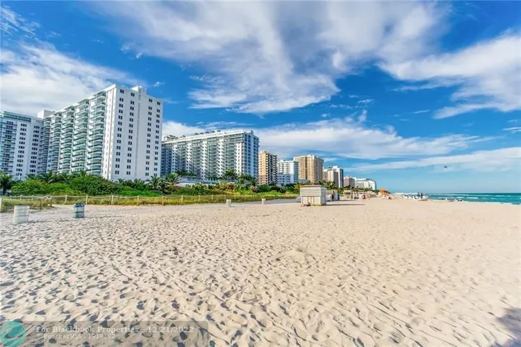 Roney Palace #926 image #42