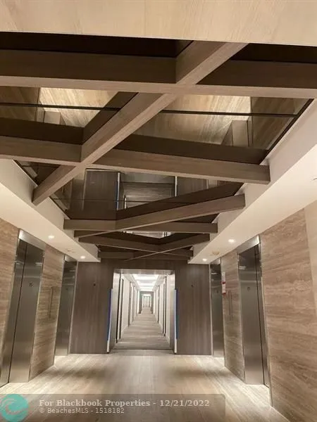 Roney Palace #926 image #6