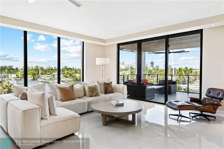 Harbors Edge #402 image #12