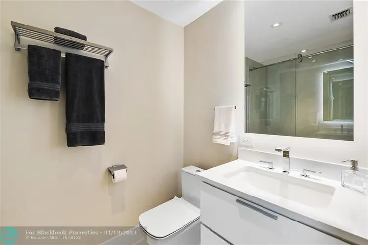 Harbors Edge #402 image #23