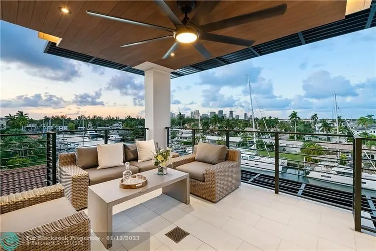 Harbors Edge #402 image #27