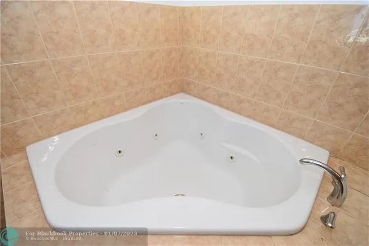 Prince George Condo #PH-C image #15