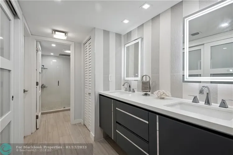 Playa Del Mar #1416 image #13