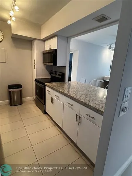 The Jockey Club I #918 image #6