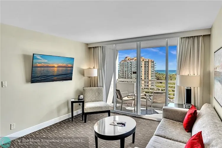 Gallery One DoubleTree #1224 image #11