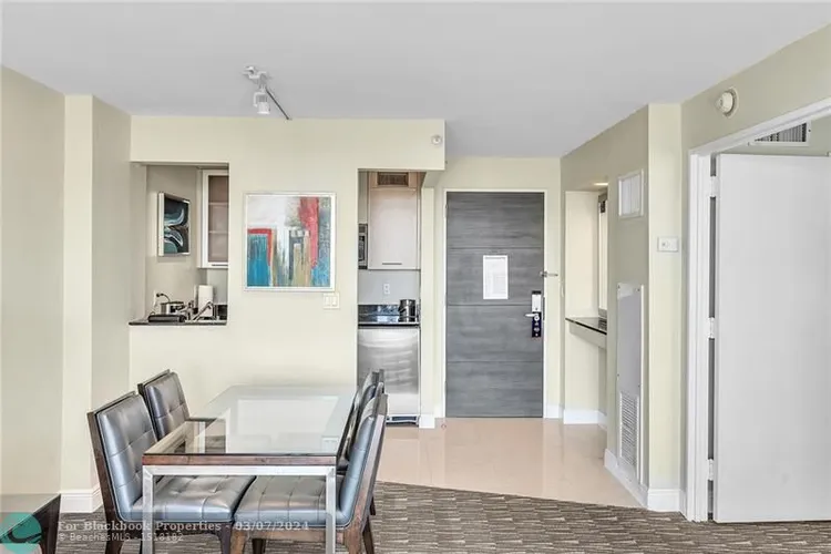 Gallery One DoubleTree #1224 image #17