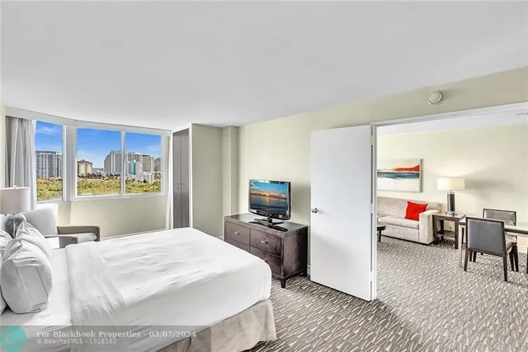 Gallery One DoubleTree #1224 image #21