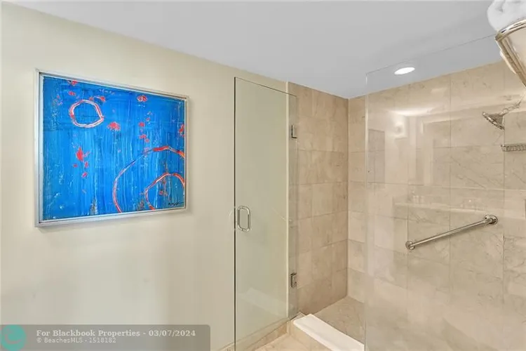 Gallery One DoubleTree #1224 image #22