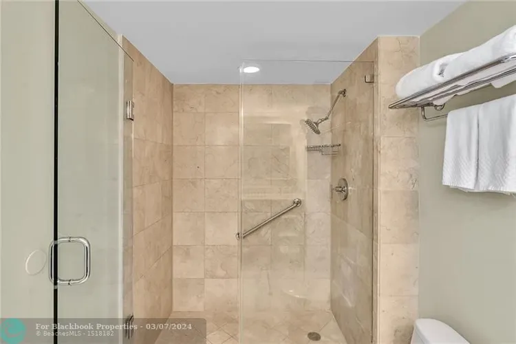 Gallery One DoubleTree #1224 image #23