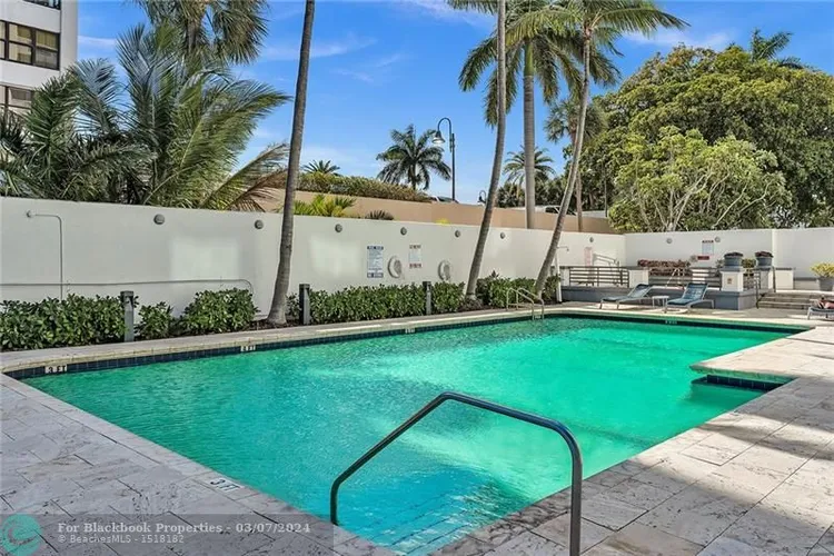 Gallery One DoubleTree #1224 image #29