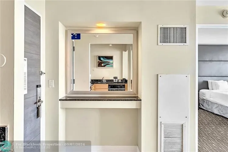 Gallery One DoubleTree #1224 image #7