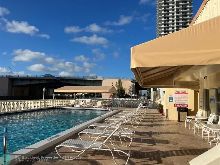 Imperial Towers #421 image #28