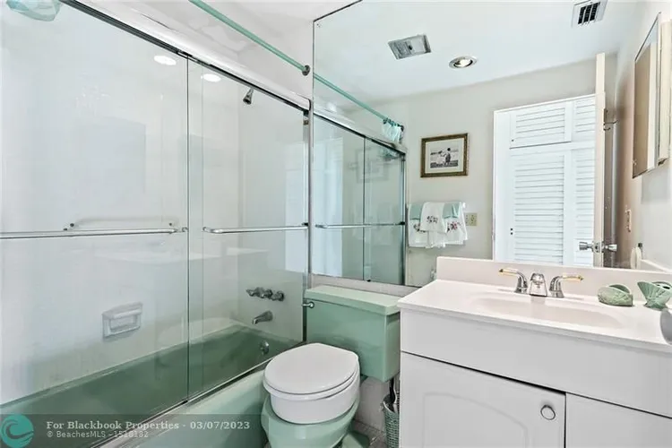 Coral Ridge Towers North #702 image #15