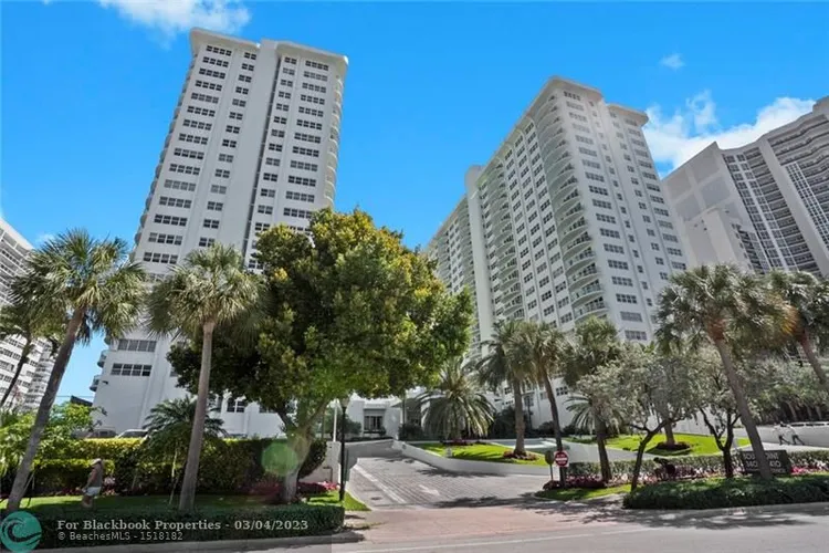 Southpoint Towers #1901N image #26