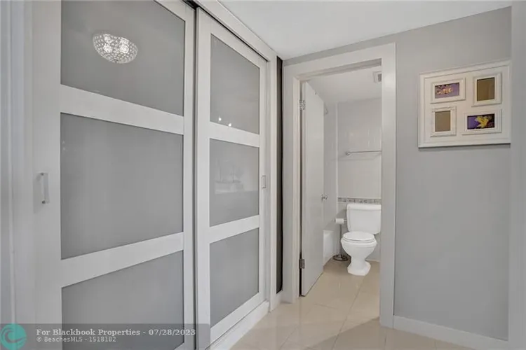 Royal Ambassador #1712 image #13