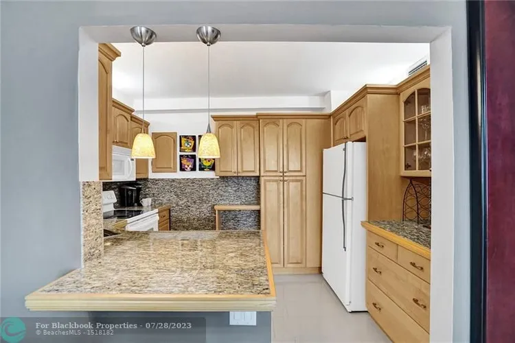 Royal Ambassador #1712 image #14