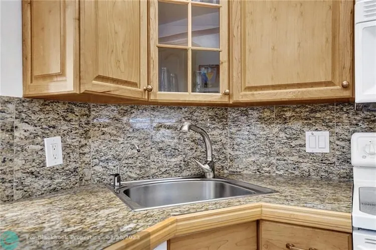 Royal Ambassador #1712 image #18