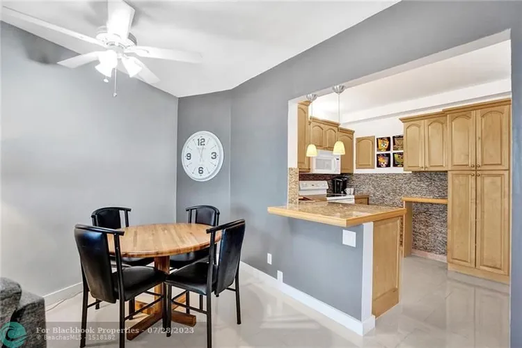 Royal Ambassador #1712 image #20