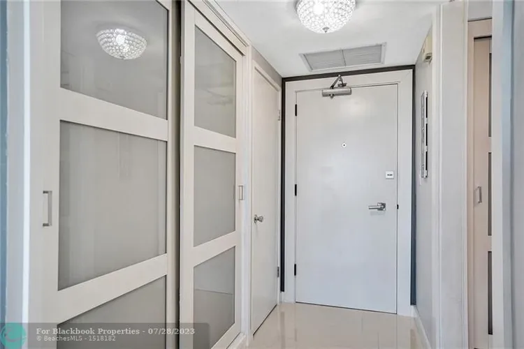 Royal Ambassador #1712 image #22