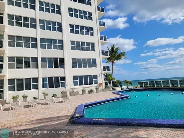 Royal Ambassador #1712 image #23