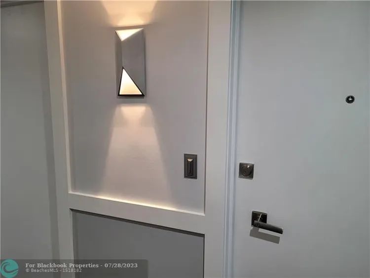 Royal Ambassador #1712 image #25